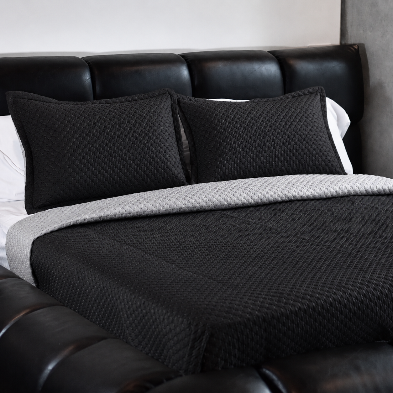 Tendido Emmanuel para cama - Doble Faz Unicolor en Microfibra | Casa Dorada
