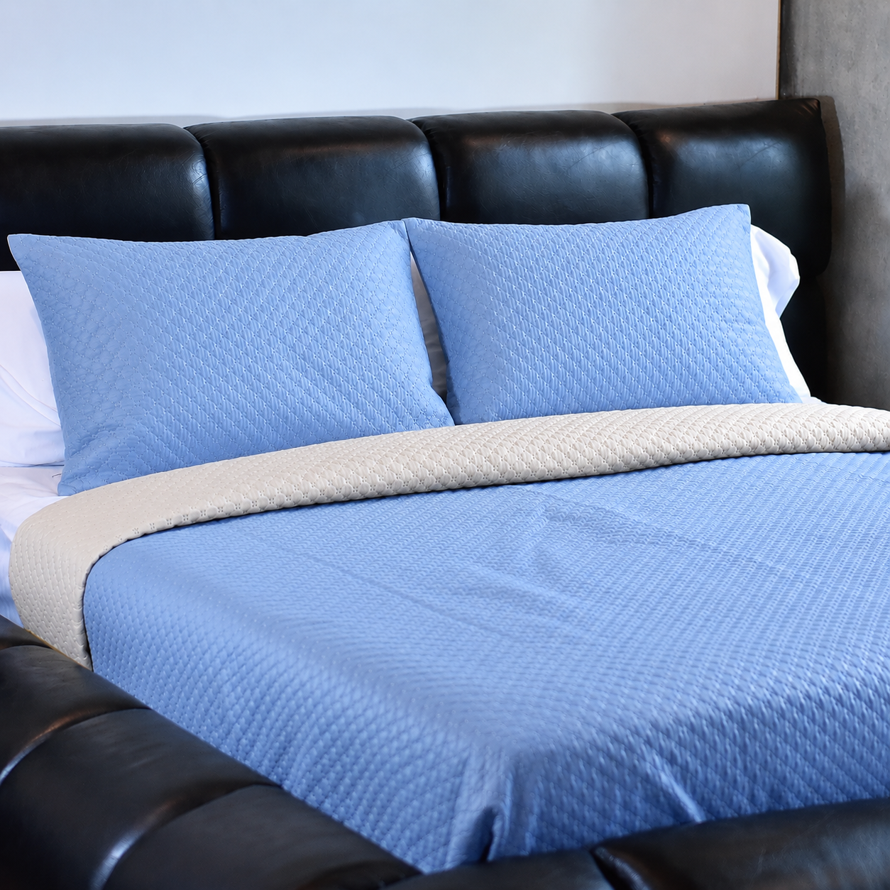 Tendido Emmanuel para cama - Doble Faz Unicolor en Microfibra | Casa Dorada